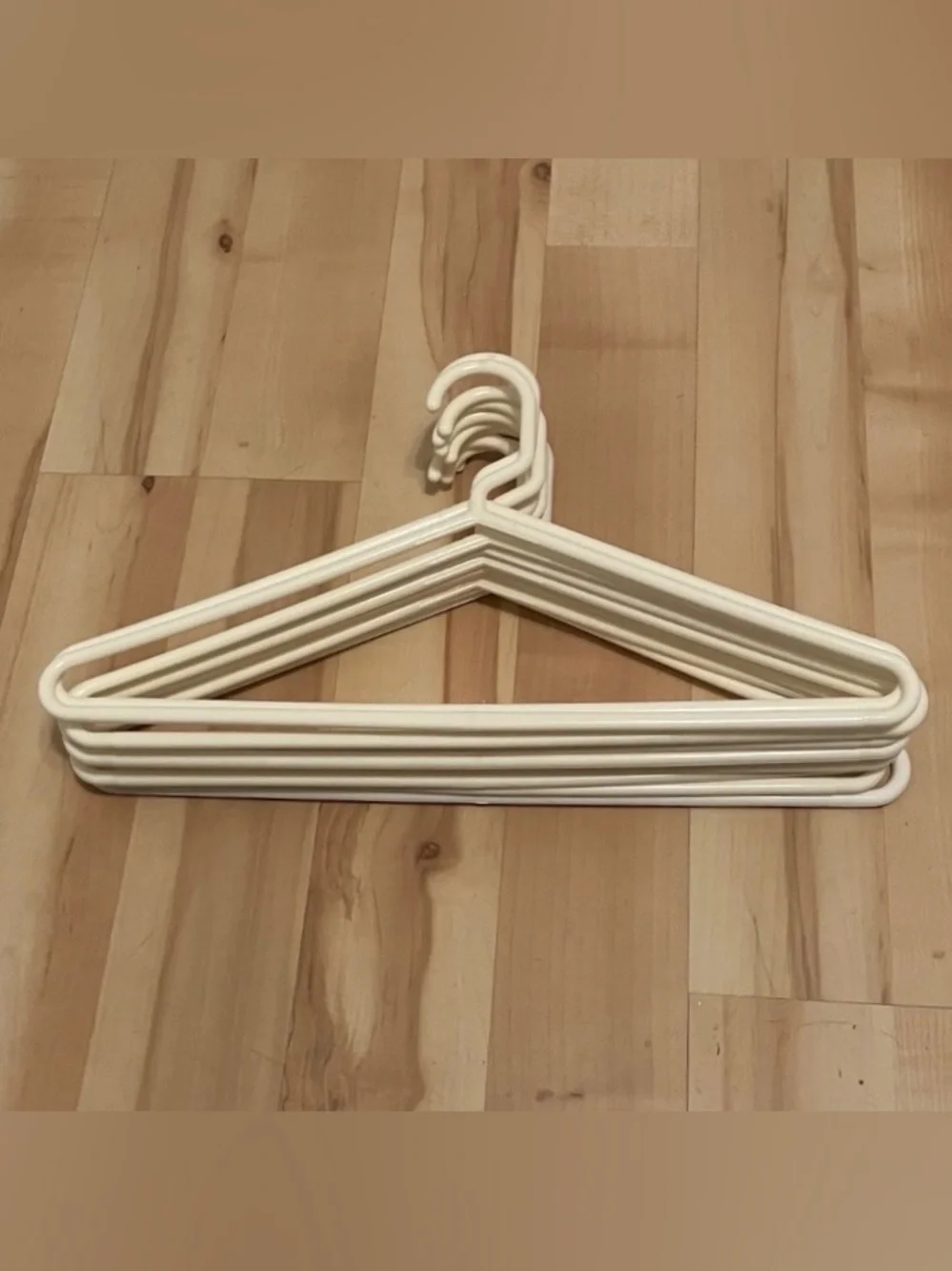 10 Plastic Clothing Hangers Clothes Hangers